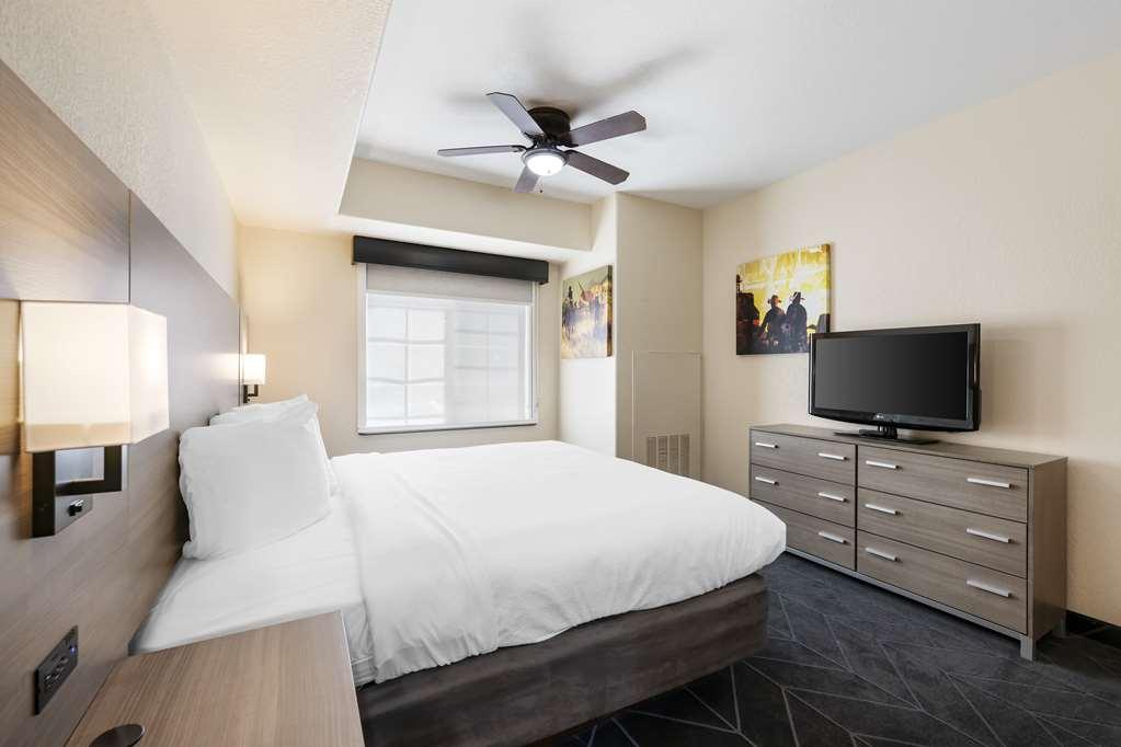 Best Western Lubbock West Inn & Suites Room photo