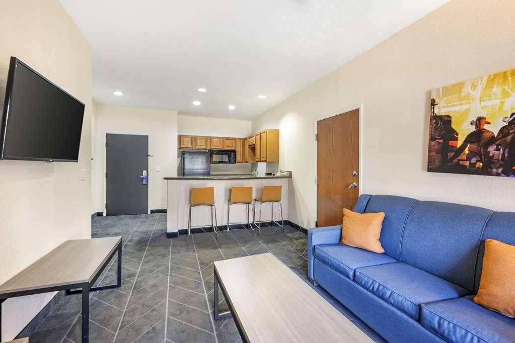 Best Western Lubbock West Inn & Suites Room photo